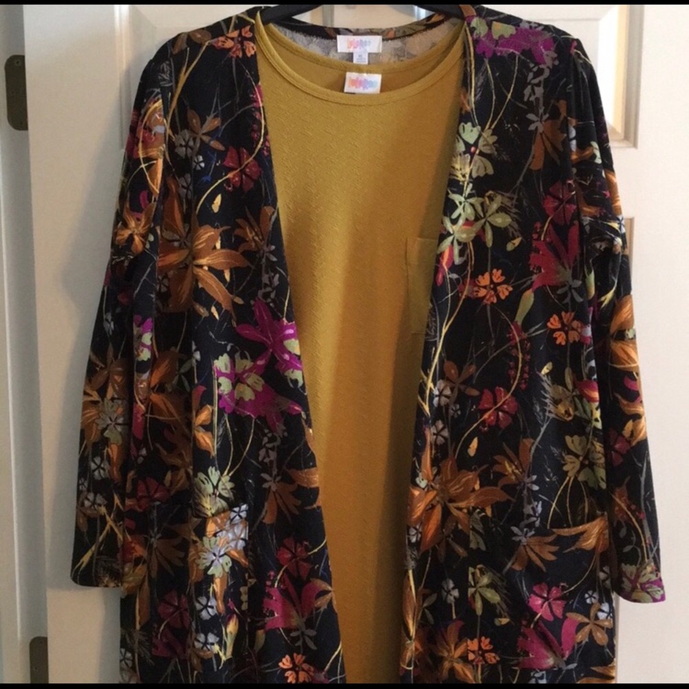 Lularoe Sarah (XL) and Carly (L)